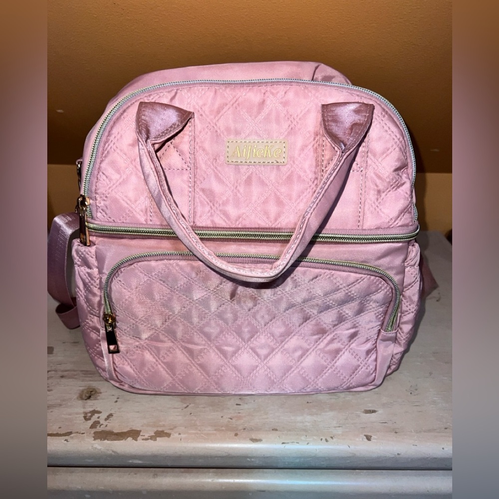 Pink insulated lunchbag
